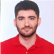 Joven graduado en derecho con buen nivel de inglés